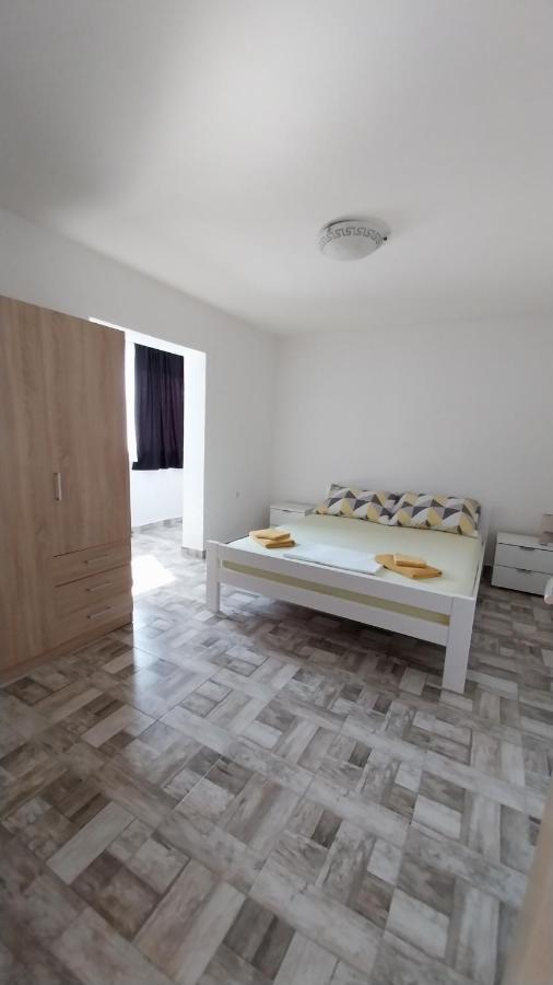 Apartment Goran & Nela Umag Exterior photo
